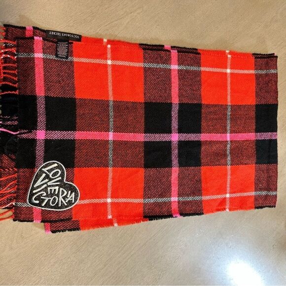 Victorias Secret Red Soft Winter glitter logo Check Plain Fringe Shawl Scarf - Picture 8 of 10